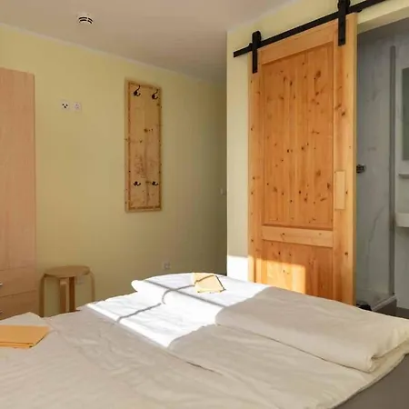 بيت ضيافة Hochwaldbaude 2*