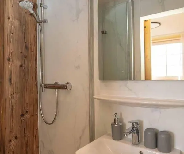 Hochwaldbaude 2* Hain (Saxony)