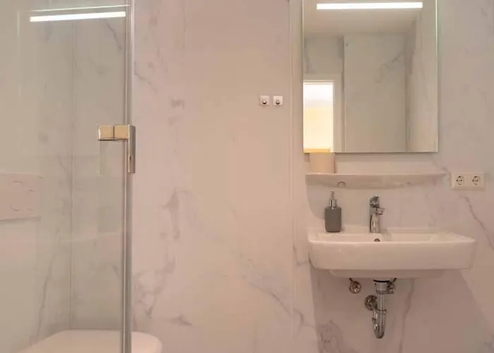 Hochwaldbaude 2* Hain (Saxony)